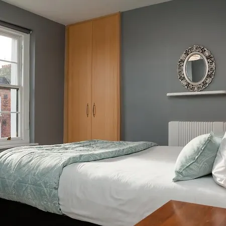 Apartment Clifden Centre